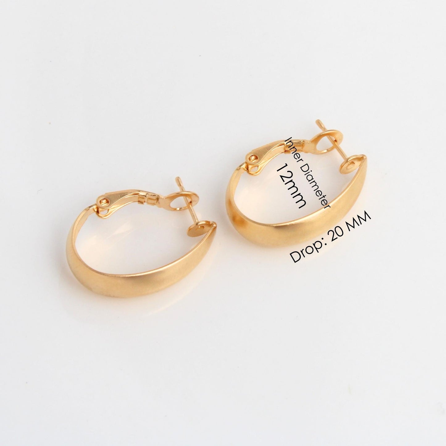 עגילים נוחים עם סוגר בטיחות