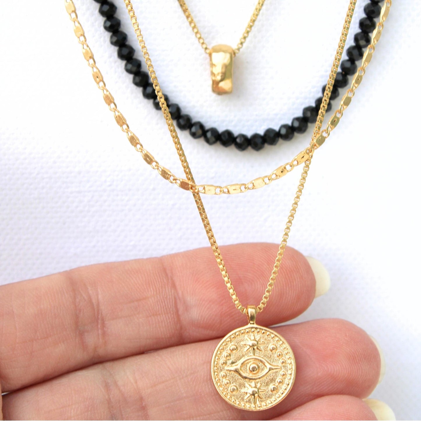 שרשרת שכבות עם תליון מטבע / שארלוט