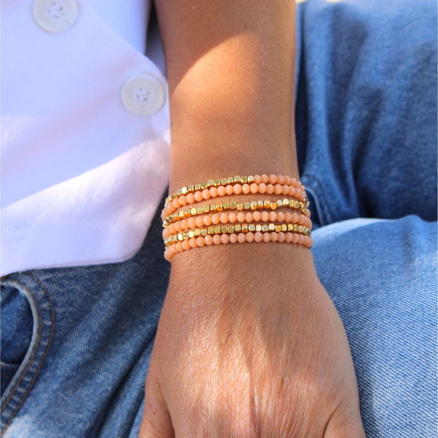 צמיד ליפוף חרוזים זהב אפרסק