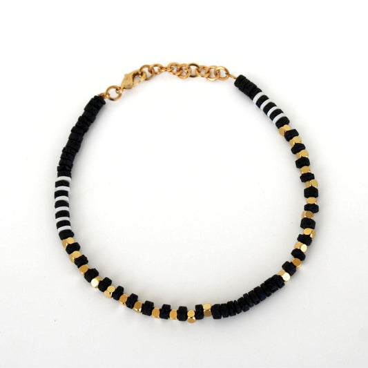 צמיד רגל שחור זהב